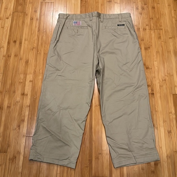 Eddie Bauer khaki pants size 42 men’s - Picture 6 of 10